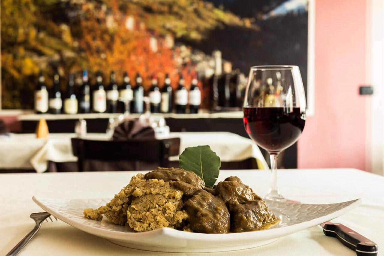Locanda Ca Priula Hotel Albaredo Per San Marco Екстериор снимка